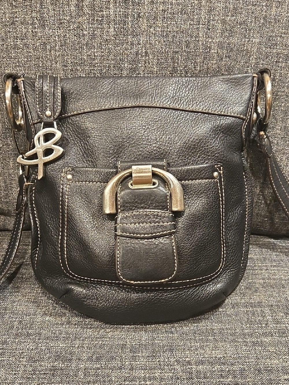B. Makowsky Black Leather Crossbody Purse With Silver Hardware.
